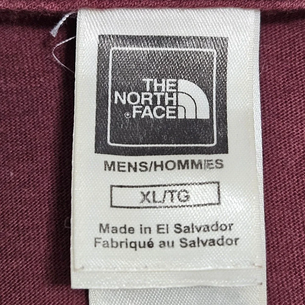 The North Face Graphic Tee Mens XL Burgundy Escape‎ Artist Mountain Short Sleeve